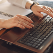Saftec Digital oferece estratégias de marketing político digital para candidatos que desejam ampliar sua base de eleitores.