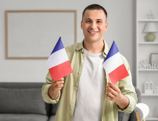 Leonardo Rocha de Almeida Abreu apresenta o charme do sul da França, onde elegância e paisagens se encontram.
