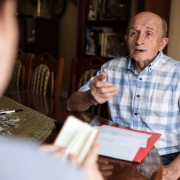 O Sindnapi - Sindicato Nacional dos Aposentados, Pensionistas e Idosos mostra por que a participação sindical é essencial para proteger e defender os direitos do idoso.