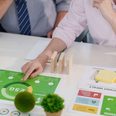 A governança ética sustenta o crescimento sustentável em sistemas institucionais, conforme analisa Andre de Barros Faria.